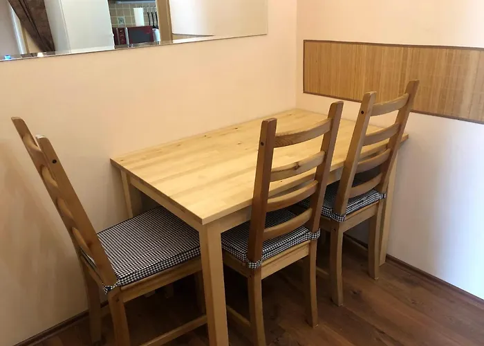 Byt S Krasnou Vyhlidkou Na Hotel Imperial