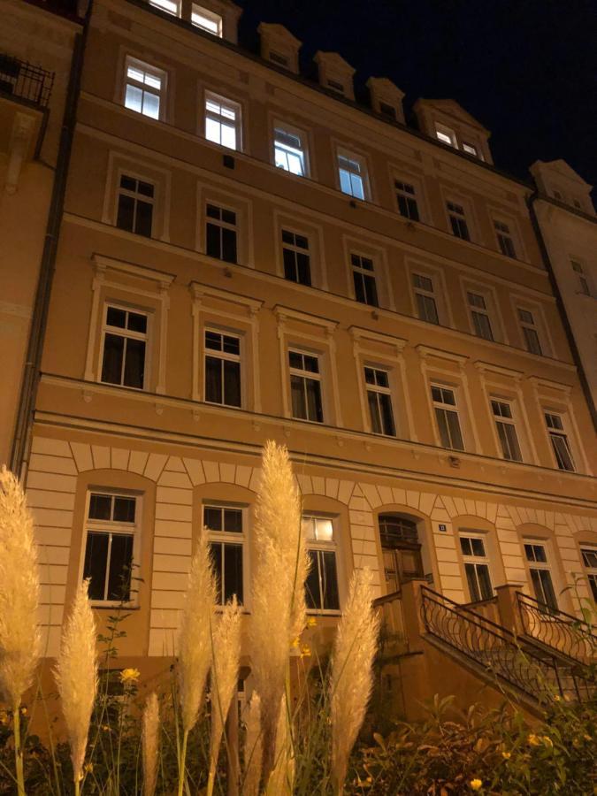 Apartment S Krasnou Vyhlidkou Na Imperial Karlovy Vary