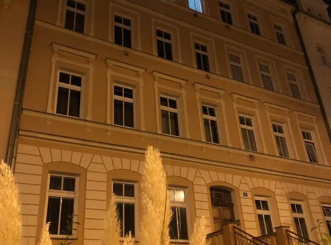 Byt S Krasnou Vyhlidkou Na Hotel Imperial